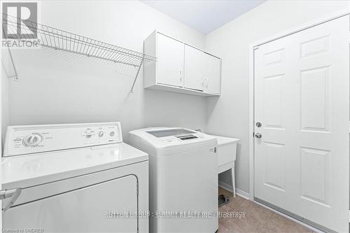 18 Cloverlawn Street, Brampton (Fletcher'S Meadow), ON - Indoor Photo Showing Laundry Room