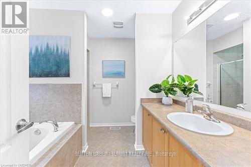 18 Cloverlawn Street, Brampton (Fletcher'S Meadow), ON - Indoor Photo Showing Bathroom