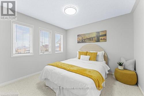 18 Cloverlawn Street, Brampton (Fletcher'S Meadow), ON - Indoor Photo Showing Bedroom