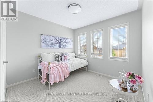 18 Cloverlawn Street, Brampton (Fletcher'S Meadow), ON - Indoor Photo Showing Bedroom