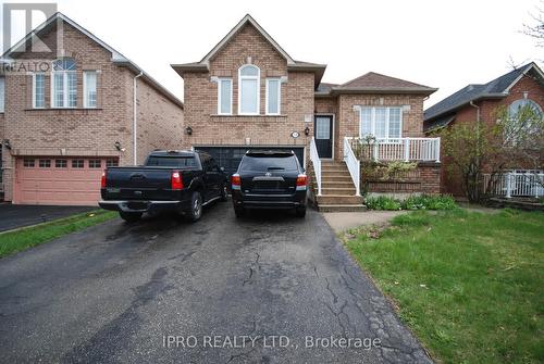 7128 Lowville Heights, Mississauga, ON - Outdoor With Facade