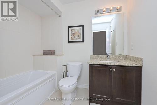 49 - 5 Lacorra Way, Brampton (Sandringham-Wellington), ON - Indoor Photo Showing Bathroom