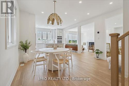 123 Yates Drive, Milton, ON - Indoor Photo Showing Dining Room