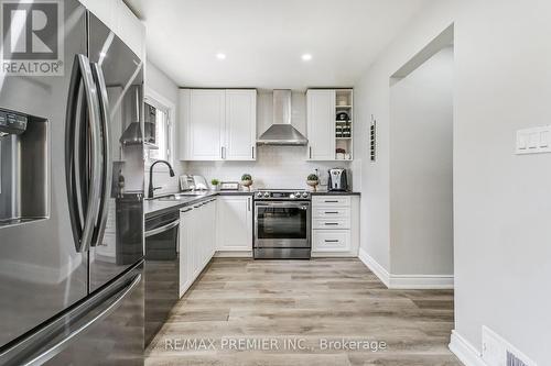 28 Navenby Crescent, Toronto (Humber Summit), ON - Indoor Photo Showing Kitchen With Upgraded Kitchen