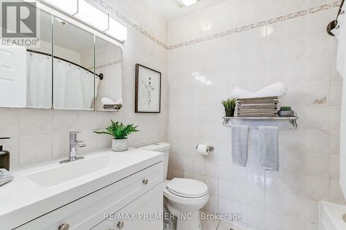 28 Navenby Crescent, Toronto (Humber Summit), ON - Indoor Photo Showing Bathroom