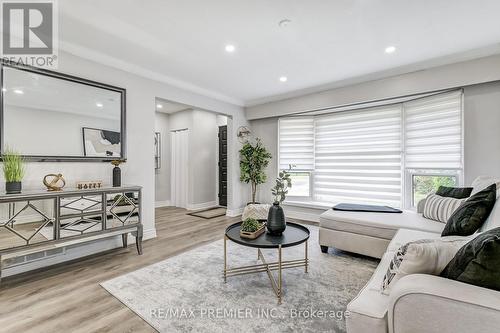 28 Navenby Crescent, Toronto (Humber Summit), ON - Indoor Photo Showing Living Room