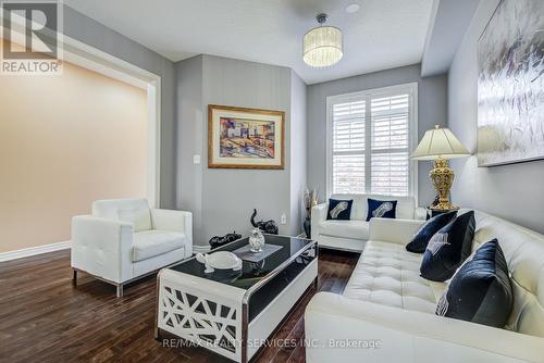 203 Allegro Drive, Brampton (Credit Valley), ON - Indoor Photo Showing Living Room