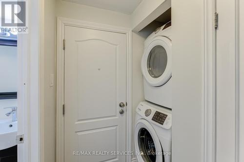 203 Allegro Drive, Brampton (Credit Valley), ON - Indoor Photo Showing Laundry Room