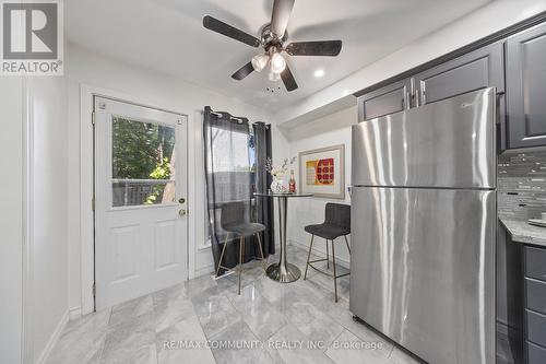 6 - 3065 Lenester Drive, Mississauga (Erindale), ON - Indoor Photo Showing Kitchen