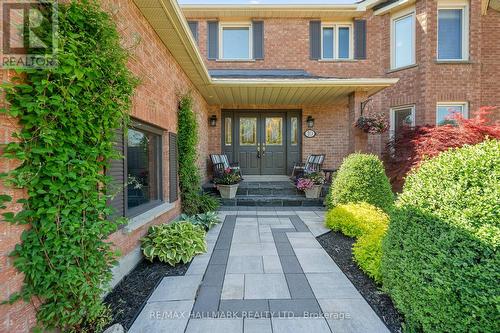 10 Brookbank Court, Brampton (Heart Lake East), ON - Outdoor