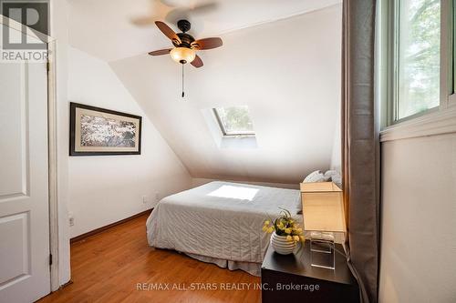 31 Connor Drive, Whitchurch-Stouffville, ON - Indoor Photo Showing Bedroom