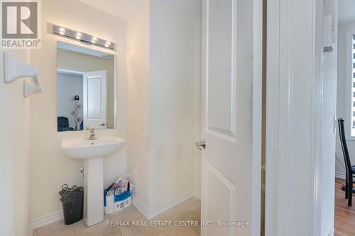 312 - 10 Halliford Place, Brampton (Goreway Drive Corridor), ON - Indoor Photo Showing Bathroom