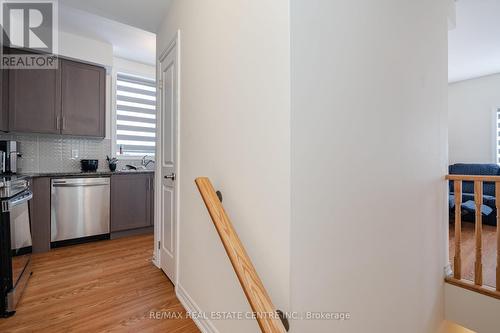 312 - 10 Halliford Place, Brampton (Goreway Drive Corridor), ON - Indoor Photo Showing Kitchen With Stainless Steel Kitchen