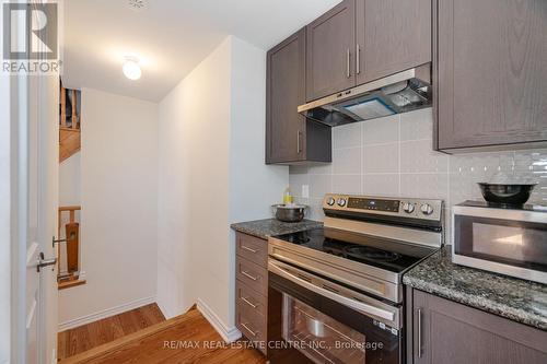 312 - 10 Halliford Place, Brampton (Goreway Drive Corridor), ON - Indoor Photo Showing Kitchen With Stainless Steel Kitchen