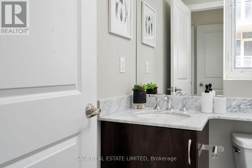 75 Sloping Sky Mews, Toronto (Niagara), ON - Indoor Photo Showing Bathroom