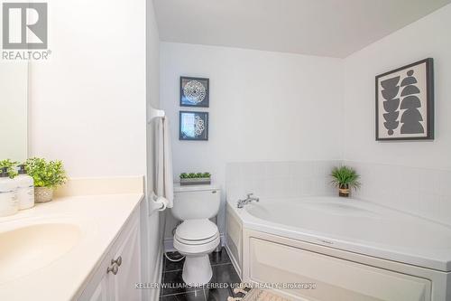 Th 15 - 1 Rean Drive, Toronto (Bayview Village), ON - Indoor Photo Showing Bathroom