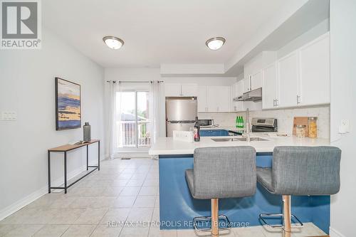 D - 4177 Lawrence Avenue E, Toronto (West Hill), ON - Indoor Photo Showing Kitchen