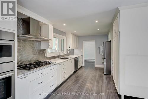 14 Navarre Crescent, Toronto (Guildwood), ON - Indoor Photo Showing Kitchen With Upgraded Kitchen