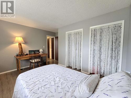 1411 6Th Avenue, Valemount, BC - Indoor Photo Showing Bedroom