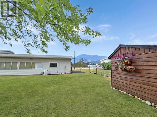 1411 6Th Avenue, Valemount, BC - Outdoor