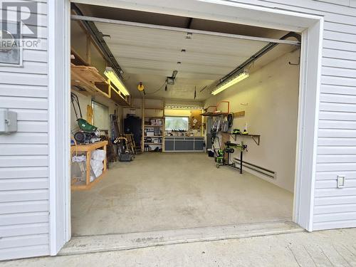 1411 6Th Avenue, Valemount, BC - Indoor Photo Showing Garage