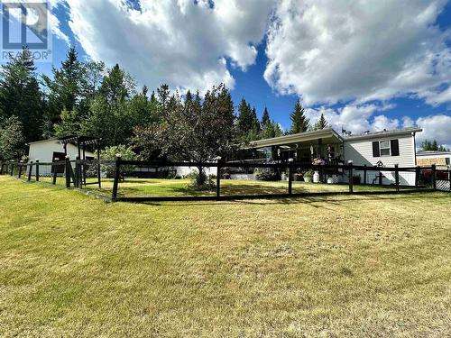 21 208 Eighth Street, 100 Mile House, BC - Outdoor