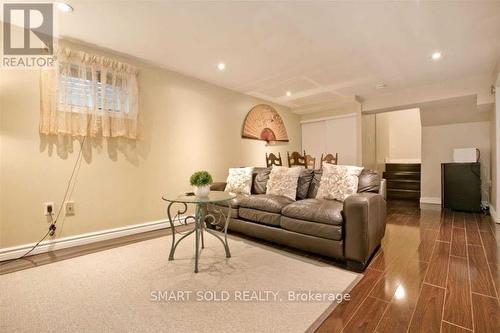 Bsmt - 40 Mintwood Drive, Toronto (Bayview Woods-Steeles), ON - Indoor Photo Showing Living Room