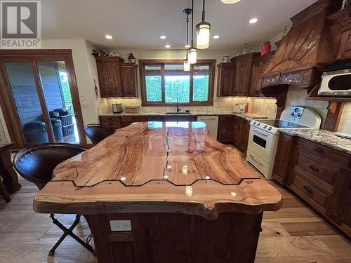 82 Walker Road, Enderby, BC - Indoor Photo Showing Kitchen