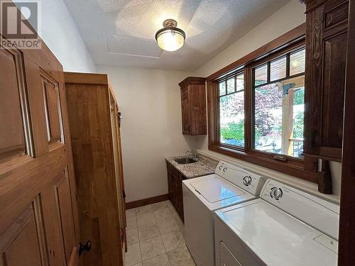 82 Walker Road, Enderby, BC - Indoor Photo Showing Laundry Room