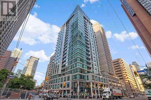 505 - 1121 Bay Street, Toronto (Bay Street Corridor), ON - Outdoor With Facade