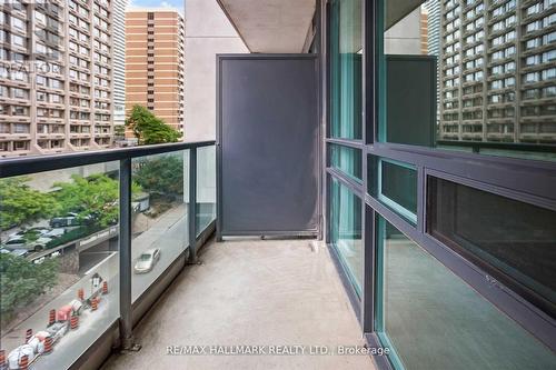 505 - 1121 Bay Street, Toronto (Bay Street Corridor), ON - Outdoor With Balcony With Exterior