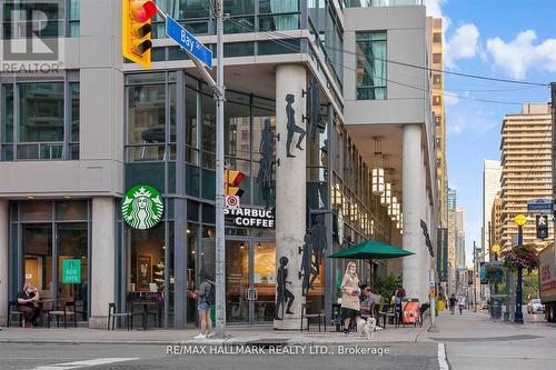 505 - 1121 Bay Street, Toronto (Bay Street Corridor), ON - Outdoor