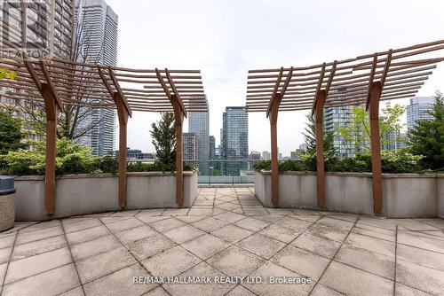 505 - 1121 Bay Street, Toronto (Bay Street Corridor), ON - Outdoor