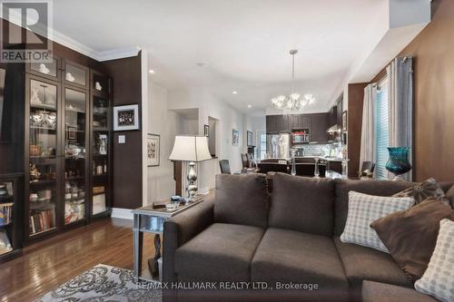 21 - 79 Pleasant Boulevard S, Toronto (Rosedale-Moore Park), ON - Indoor Photo Showing Living Room