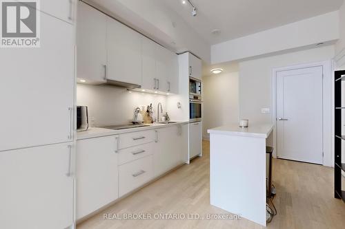 1801 - 88 Cumberland Street, Toronto (Annex), ON - Indoor Photo Showing Kitchen