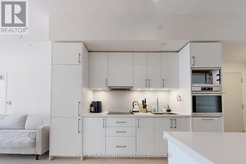 1801 - 88 Cumberland Street, Toronto (Annex), ON - Indoor Photo Showing Kitchen