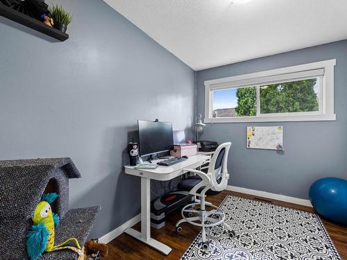 1769 Parkcrest Ave, Kamloops, BC - Indoor Photo Showing Office