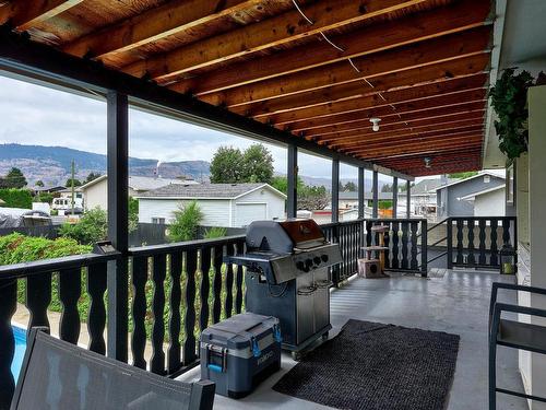 1769 Parkcrest Ave, Kamloops, BC - Outdoor With Exterior