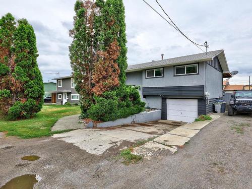 1769 Parkcrest Ave, Kamloops, BC - Outdoor With Facade