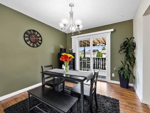 1769 Parkcrest Ave, Kamloops, BC - Indoor Photo Showing Dining Room