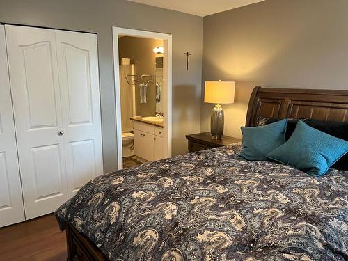 35-2655 Westsyde Rd, Kamloops, BC - Indoor Photo Showing Bedroom