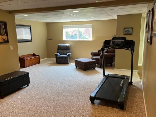 35-2655 Westsyde Rd, Kamloops, BC - Indoor Photo Showing Gym Room