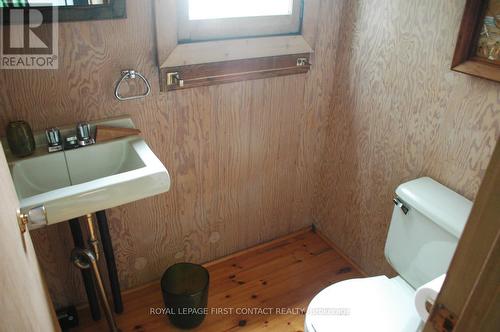 1 A249 Island, The Archipelago, ON - Indoor Photo Showing Bathroom