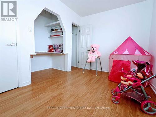 1525 Park Road S, Oshawa (Lakeview), ON - Indoor Photo Showing Other Room