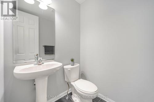 7 Giltspur Road, Brampton (Northwest Brampton), ON - Indoor Photo Showing Bathroom