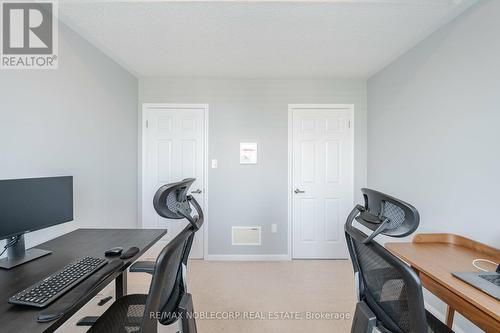 7 Giltspur Road, Brampton (Northwest Brampton), ON - Indoor Photo Showing Office