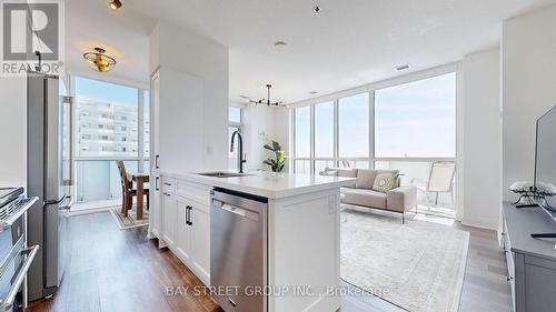 509 - 55 Speers Road, Oakville (Old Oakville), ON - Indoor Photo Showing Kitchen With Upgraded Kitchen