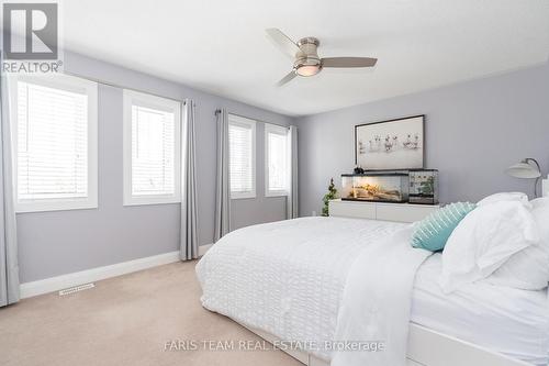 6 Shamrock Lane, Barrie (Innis-Shore), ON - Indoor Photo Showing Bedroom