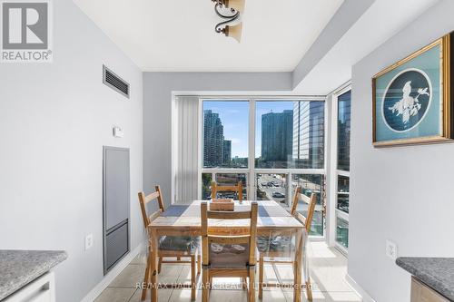 602 - 22 Olive Avenue, Toronto (Willowdale East), ON - Indoor Photo Showing Dining Room