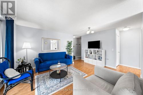 602 - 22 Olive Avenue, Toronto (Willowdale East), ON - Indoor Photo Showing Living Room